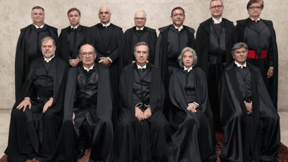 Vergonha supera orgulho na avaliação do STF, revela pesquisa