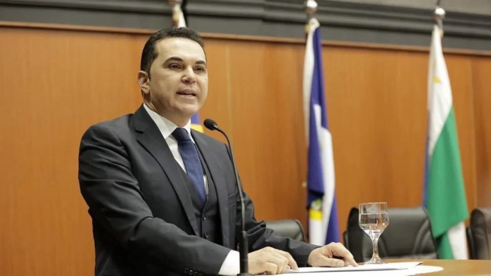 STJ mantém ex-deputado Jalser Renier inelegível e aplica multa por atraso no processo