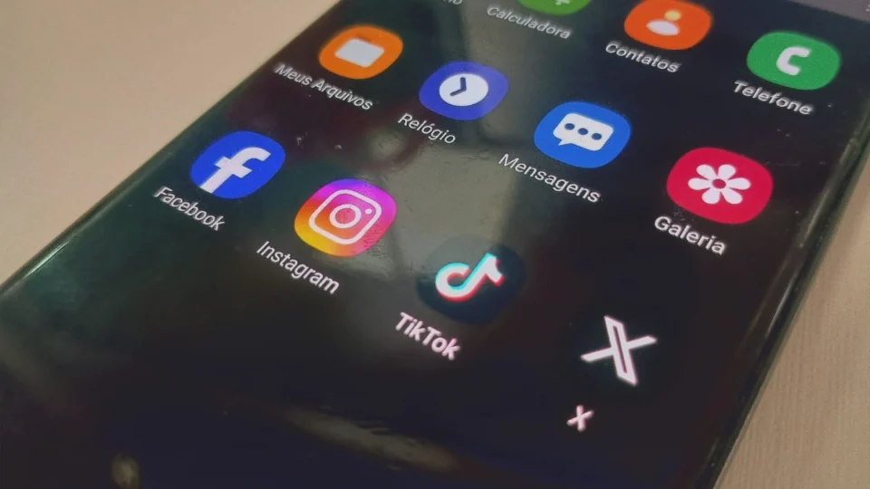 STF forma maioria para responsabilizar redes sociais por postagens ilegais de usuários