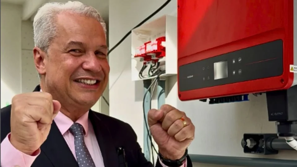 Sikêra Jr recebe proposta para se filiar ao União Brasil e disputar eleições no Amazonas em 2026