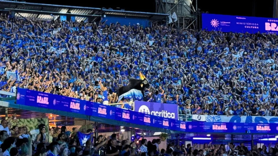 Festival de Parintins: Caprichoso celebra a ‘retomada pela tradição’ na segunda noite