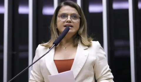 Deputada de Roraima se pronuncia sobre suposta operação da PF em sua casa: ‘armação política’