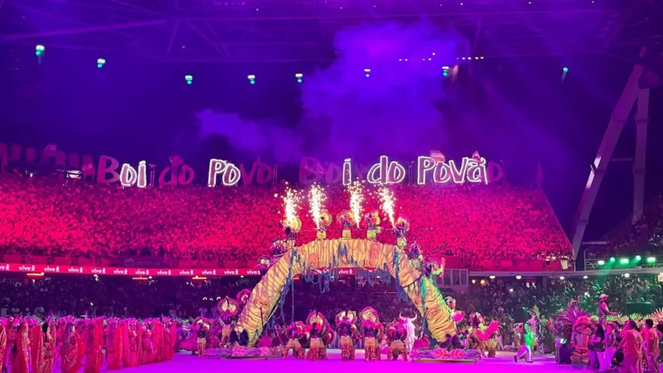 Festival de Parintins 2025 começa e entra para os assuntos mais comentados do X em minutos