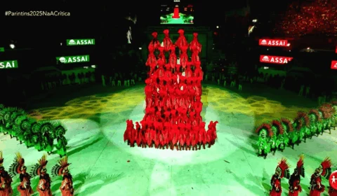 Garantido exalta Manto Tupinambá em momento histórico no Festival de Parintins 2025