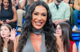 Em culto de Pablo Marçal, Gracyanne Barbosa passa por batismo