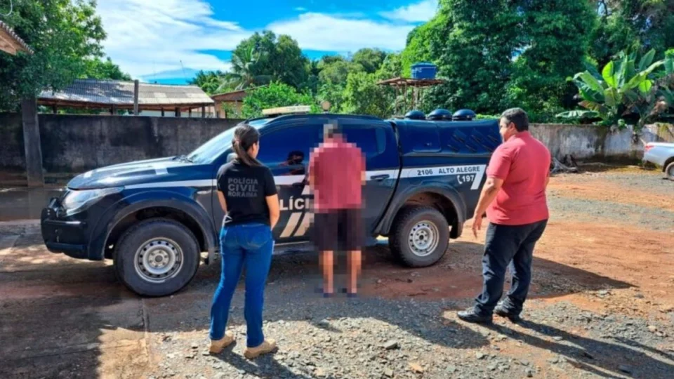 Homem é preso após tentar assassinar enteado de 15 anos com canivete em Roraima