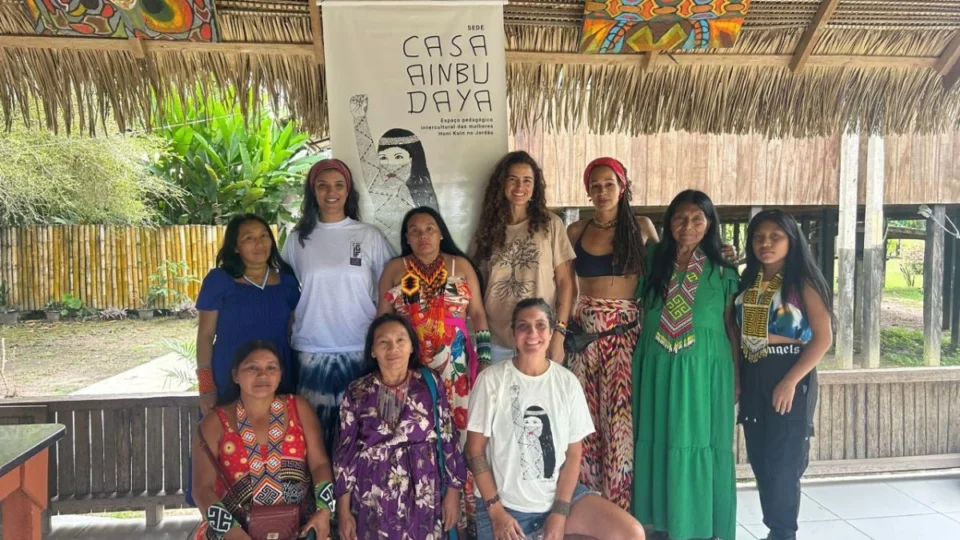 Projeto fortalece mulheres indígenas Huni Kuin por meio da arte e da cultura no Acre