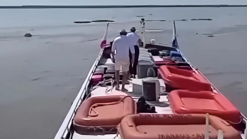 ‘Égua da luta’, diz mãe de Isabelle Nogueira após lancha para Parintins ficar à deriva no Amazonas