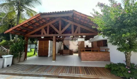 Pais de Larissa Manoela reduzem preço drasticamente para conseguir vender mansão