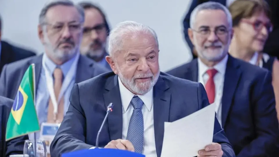 Lula participa da Cúpula do Mercosul e Brasil assume presidência do bloco com foco em acordo com União Europeia