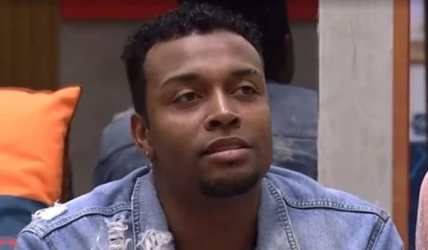 Influenciador Nego Di é condenado a mais de 11 anos de prisão por estelionato no RS