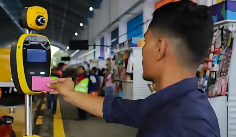 Terminais e 14 linhas de ônibus deixam de aceitar pagamento em dinheiro em Manaus; veja linhas afetadas