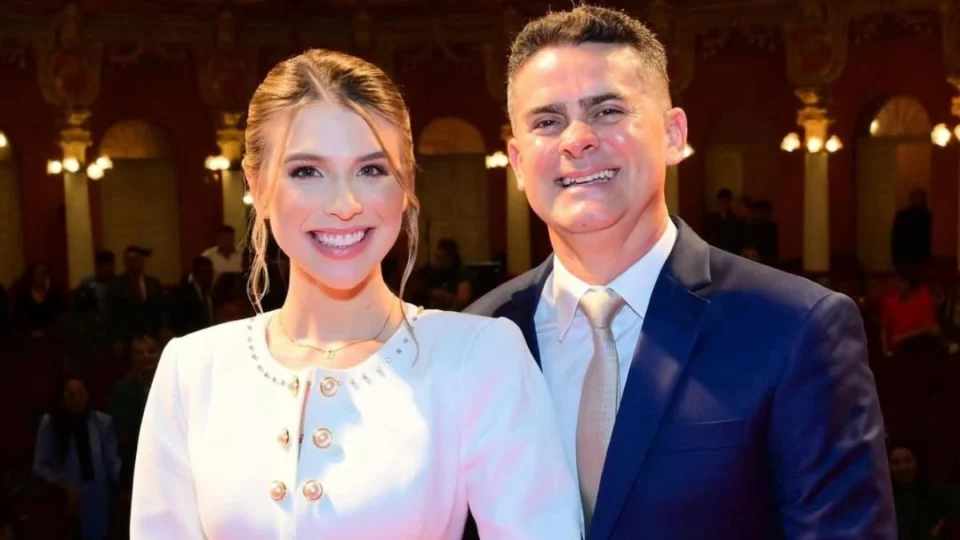 VÍDEO: pai de santo das socialites de Manaus previu que David Almeida ia ser pai: ‘isso que o jogo fala’