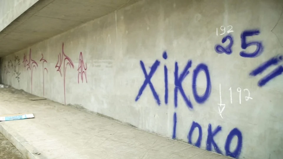 Prefeitura oferece recompensa por denúncia de vandalismo no viaduto Rei Pelé, em Manaus