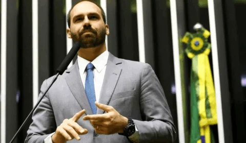Eduardo Bolsonaro pode recorrer a manobras para manter mandato; entenda alternativas