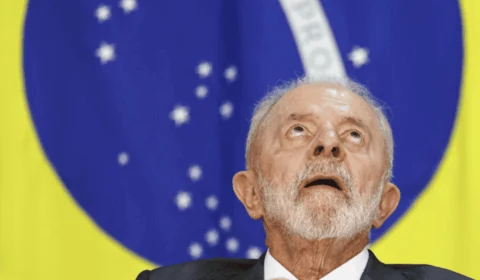 Pesquisa revela que maioria vê Lula pior que Bolsonaro e questiona nova candidatura