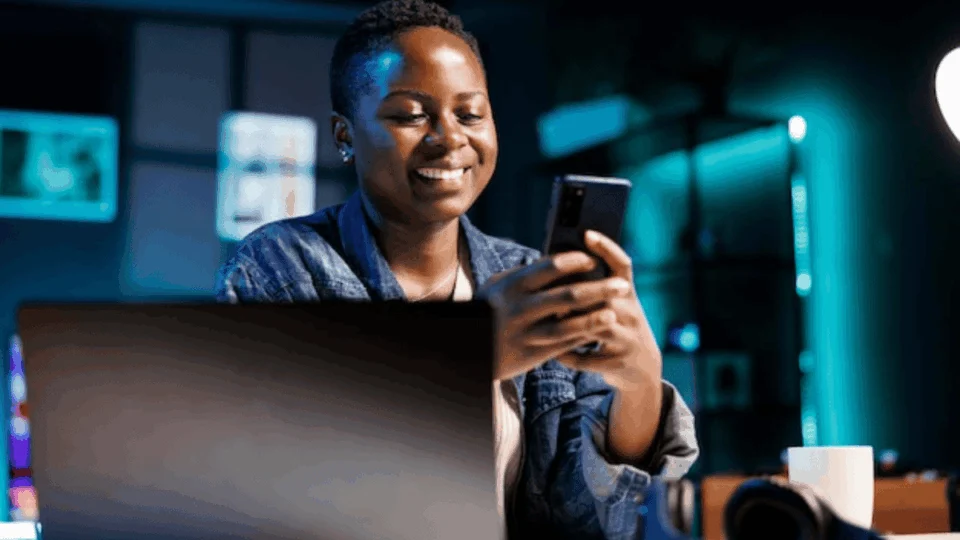 Quase 90% da população do Tocantins utiliza a internet, aponta IBGE