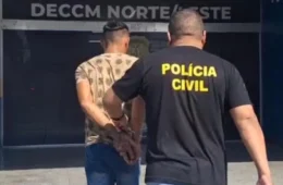 Homem invade casa e esfaqueia ex-namorada após fim do namoro em Manaus