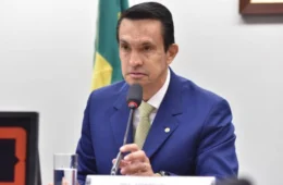 Sidney Leite se posiciona contra impeachment de Lula e faz defesa da democracia: ‘tem que cumprir decisões judiciais’