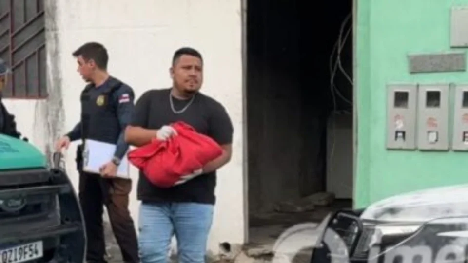 Bebê de 2 meses morre enquanto dormia com a mãe em Manaus; mulher estaria bêbada