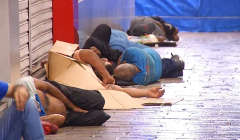 ‘Cracolândia no Centro’: população em situação de rua cresce e desafia políticas públicas em Manaus