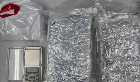 Homem é preso por tráfico de drogas no Alvorada; mototaxistas eram usados para entregar maconha em Manaus