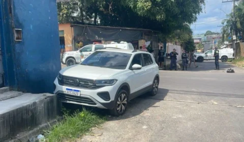 Pai é morto a tiros ao lado do filho de 4 anos dentro de carro em Manaus