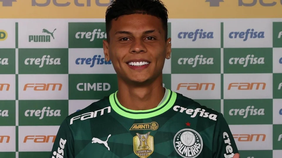 Palmeiras vende Richard Ríos ao Benfica por R$ 194 milhões