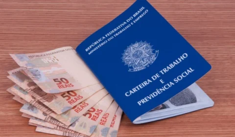 Governo Lula confirma que salário mínimo de 2026 será o maior em 50 anos; veja valor previsto