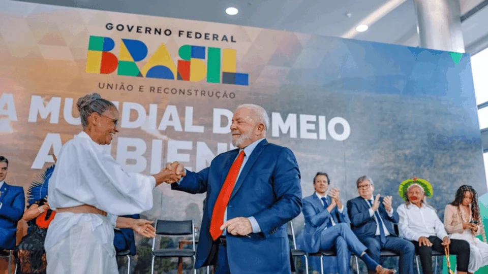 Com vetos, Lula sanciona projeto de licenciamento ambiental e busca consenso entre Congresso e ambientalistas