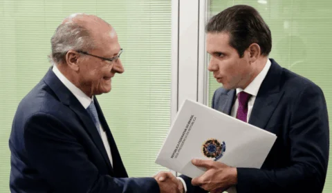 Alckmin chama Câmara a acelerar projetos para exportação