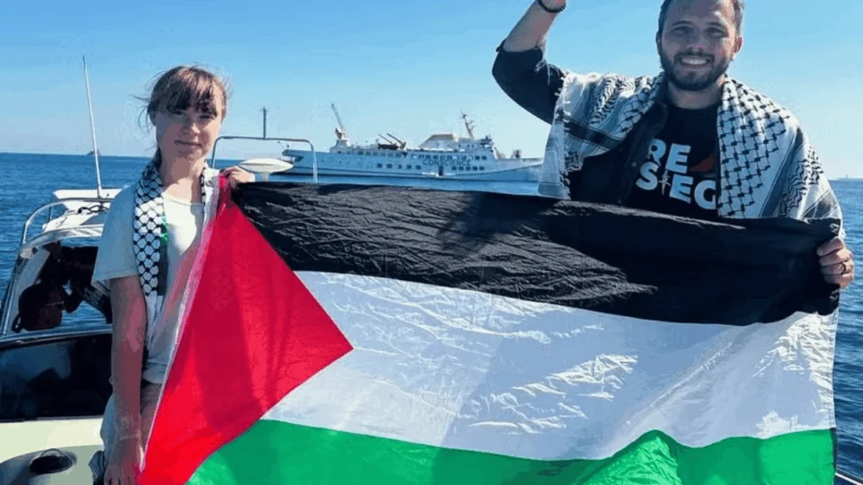Ativista brasileiro Thiago Ávila volta à Faixa de Gaza em missão humanitária com Greta Thunberg