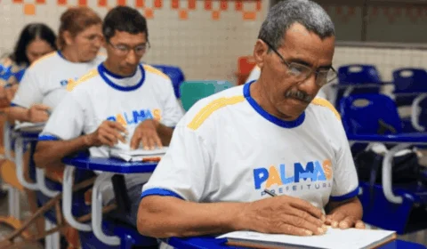 Nunca é tarde para aprender: aposentado de 70 anos volta a estudar em Palmas (TO)
