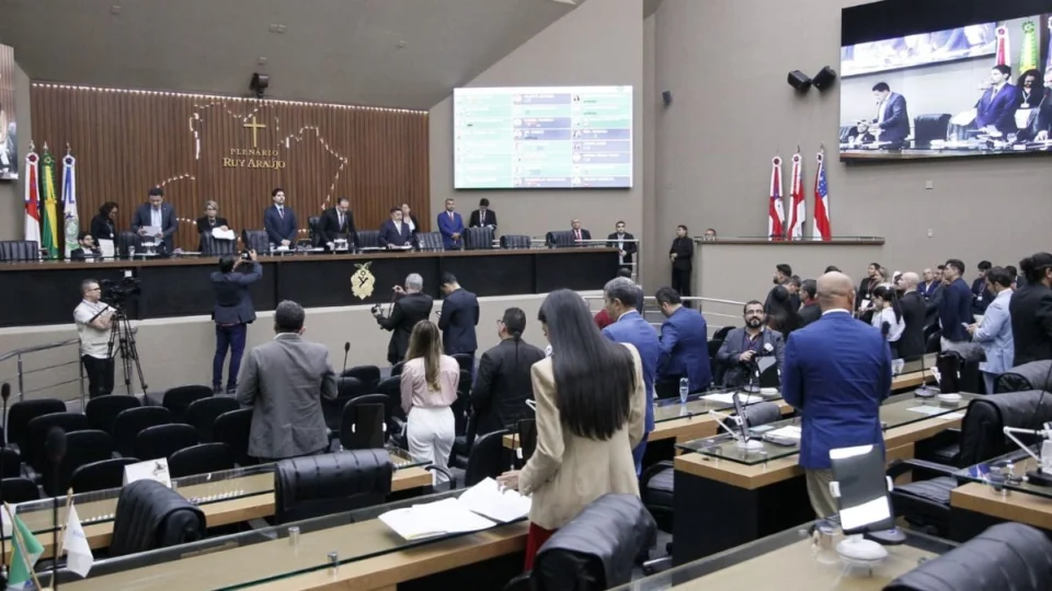 Assembleia do Amazonas aprova lei que regula crianças influenciadoras digitais; veja detalhes