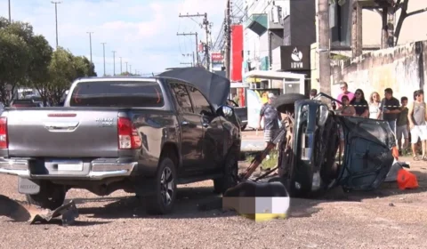 Colisão entre carros deixou duas pessoas mortas e duas feridas na Avenida Ville Roy em Boa Vista