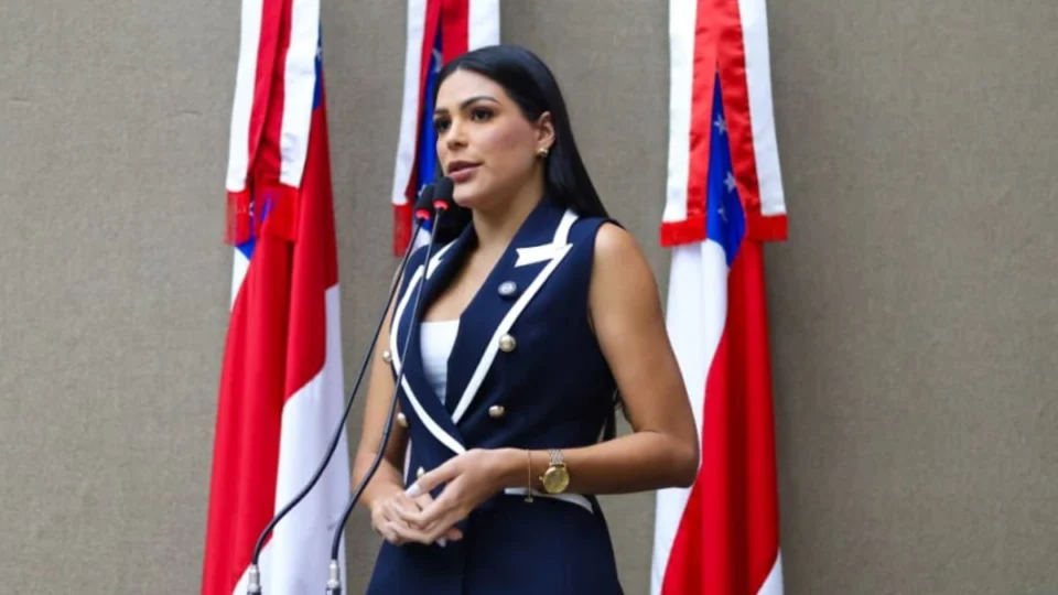 Mayra Dias destaca projetos voltados à infância e adolescência no Amazonas