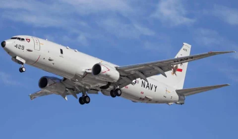 Aviões militares dos Estados Unidos realizam patrulha no Caribe próximo à Venezuela