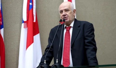 Serafim Corrêa critica tarifaço de Trump e afirma que não afeta polo industrial de Manaus: ‘agressão à nossa soberania’