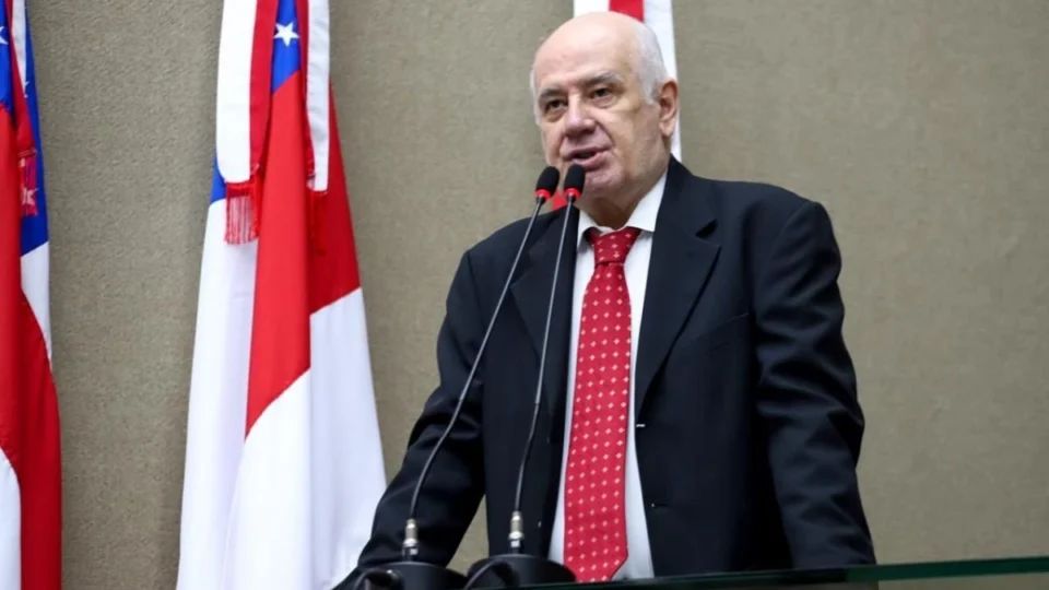 Serafim Corrêa critica tarifaço de Trump e afirma que não afeta polo industrial de Manaus: ‘agressão à nossa soberania’