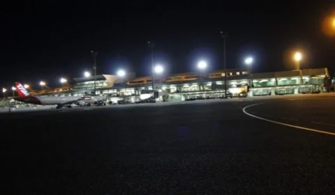 Aeronave enfrenta dificuldades com passageiros a bordo e realiza pouso de emergência no Aeroporto de Manaus
