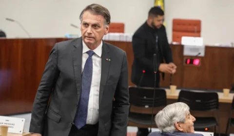 Defesa de Bolsonaro recorre contra prisão domiciliar e nega violação de medidas cautelares