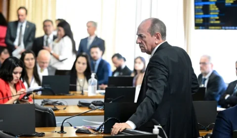 Senado aprova emenda que garante voto impresso auditável nas eleições; entenda