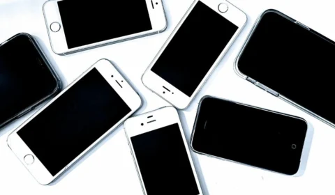 Dono de assistência técnica é preso pela 2ª vez com 35 celulares roubados em Manaus