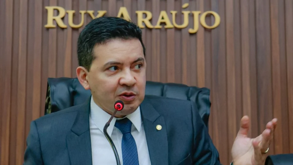 Deputado delegado Péricles detalha projetos de segurança, saúde e fiscalização no Amazonas