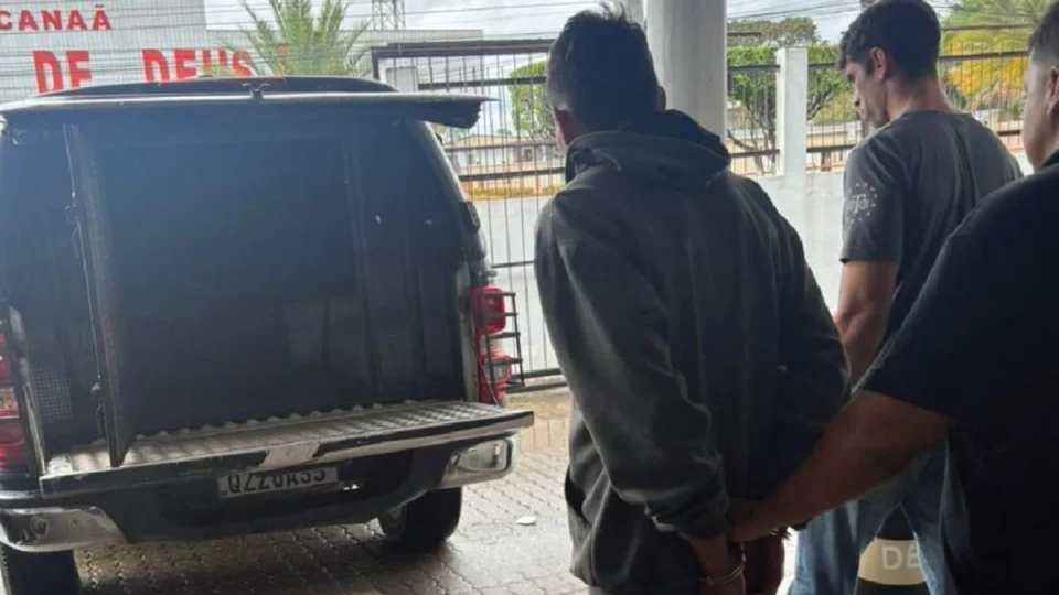 Mulher sofre tentativa de feminicídio em Tefé (AM) e é salva por vizinhos; entenda caso