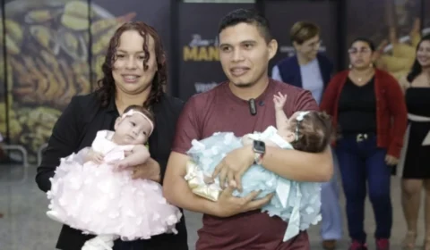 Gêmeas siamesas nascidas em Manaus voltam para o Amazonas após cirurgia de separação