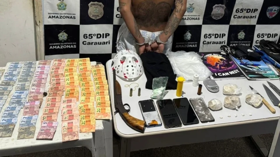 Homem é preso suspeito de torturar e manter mulher em cárcere por dívida de R$ 20 em Carauari (AM)