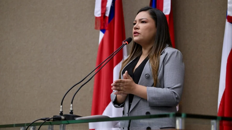 Joana Darc nega que luta pelos animais seja estratégia política: ‘desde criança sou protetora’