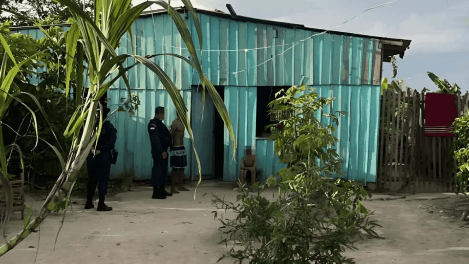 Quatro pessoas são presas por furto e troca de celular por drogas em Rorainópolis