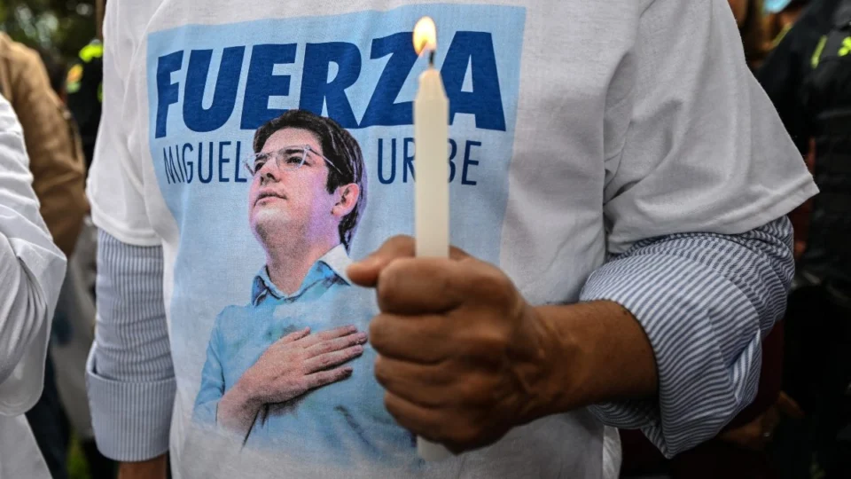 Miguel Uribe de direita ou esquerda? Relembre posição política do pré-candidato morto em atentado na Colômbia